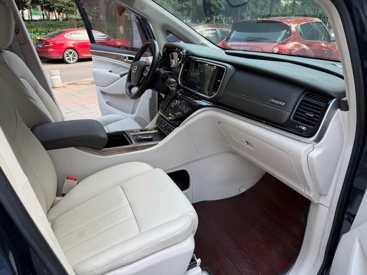 廣汽傳祺 M8  2018款 320T 尊享版圖片