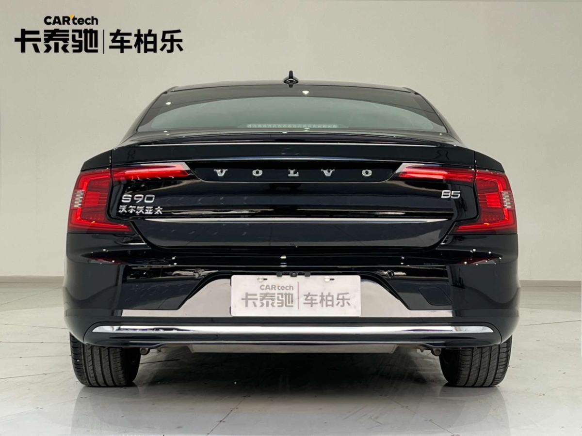 2022年01月沃爾沃 S90  2022款 B5 智逸豪華版