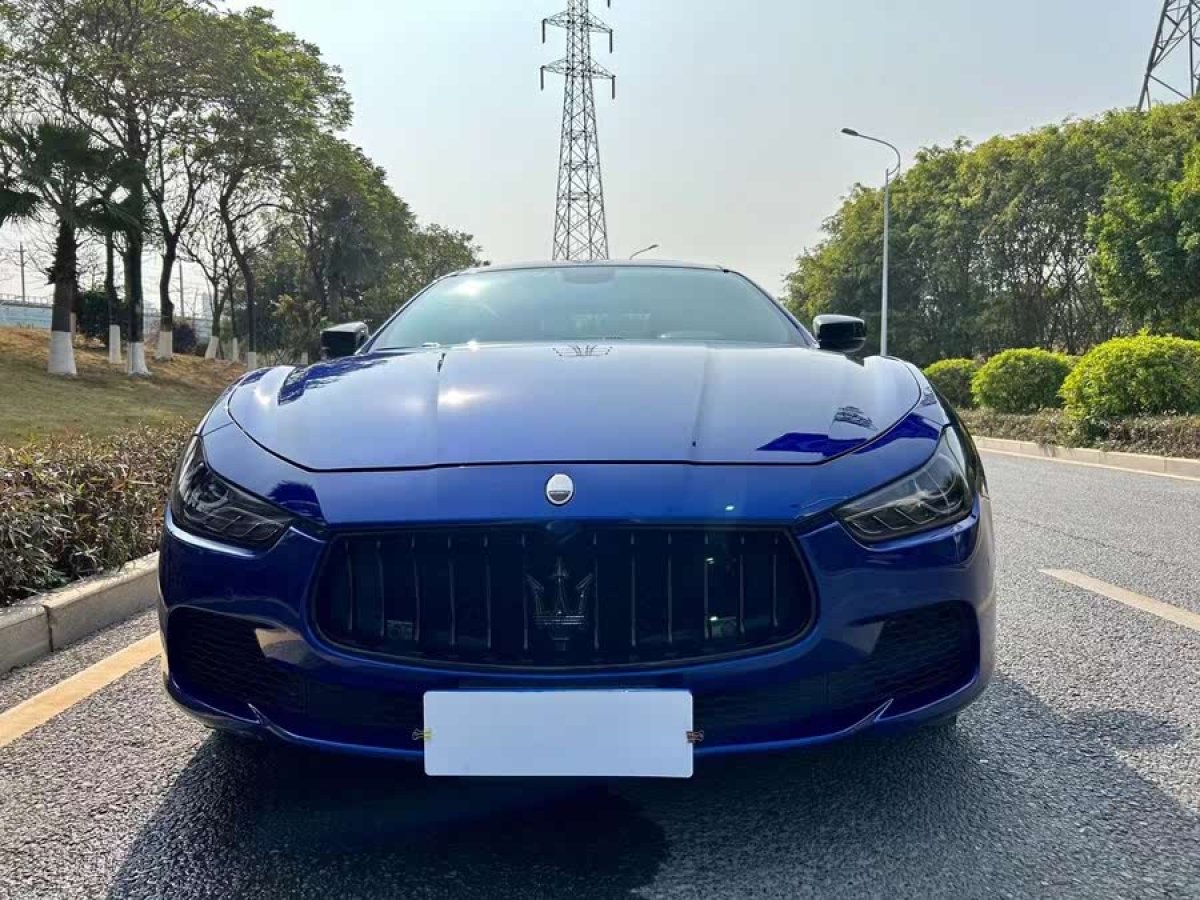 瑪莎拉蒂 Ghibli  2017款 3.0T 標(biāo)準(zhǔn)版圖片