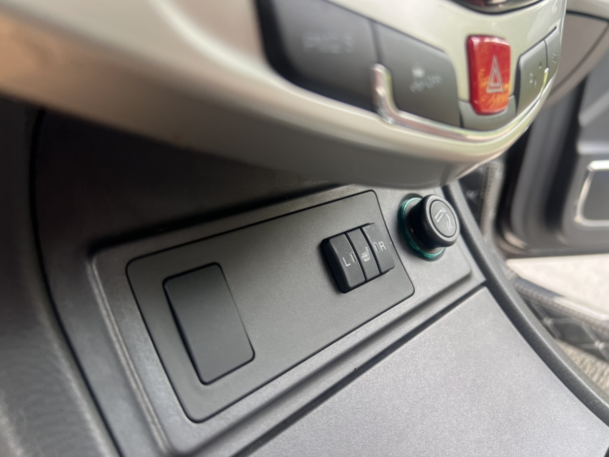 比亞迪 S7  2017款 2.0T 自動旗艦型圖片