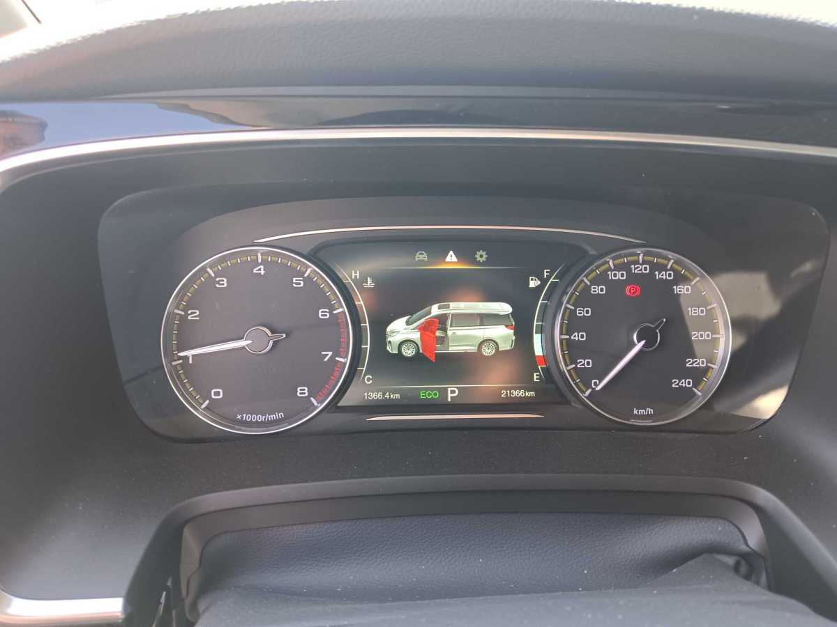 廣汽傳祺 M8  2024款 領(lǐng)秀系列 390T 豪華版圖片