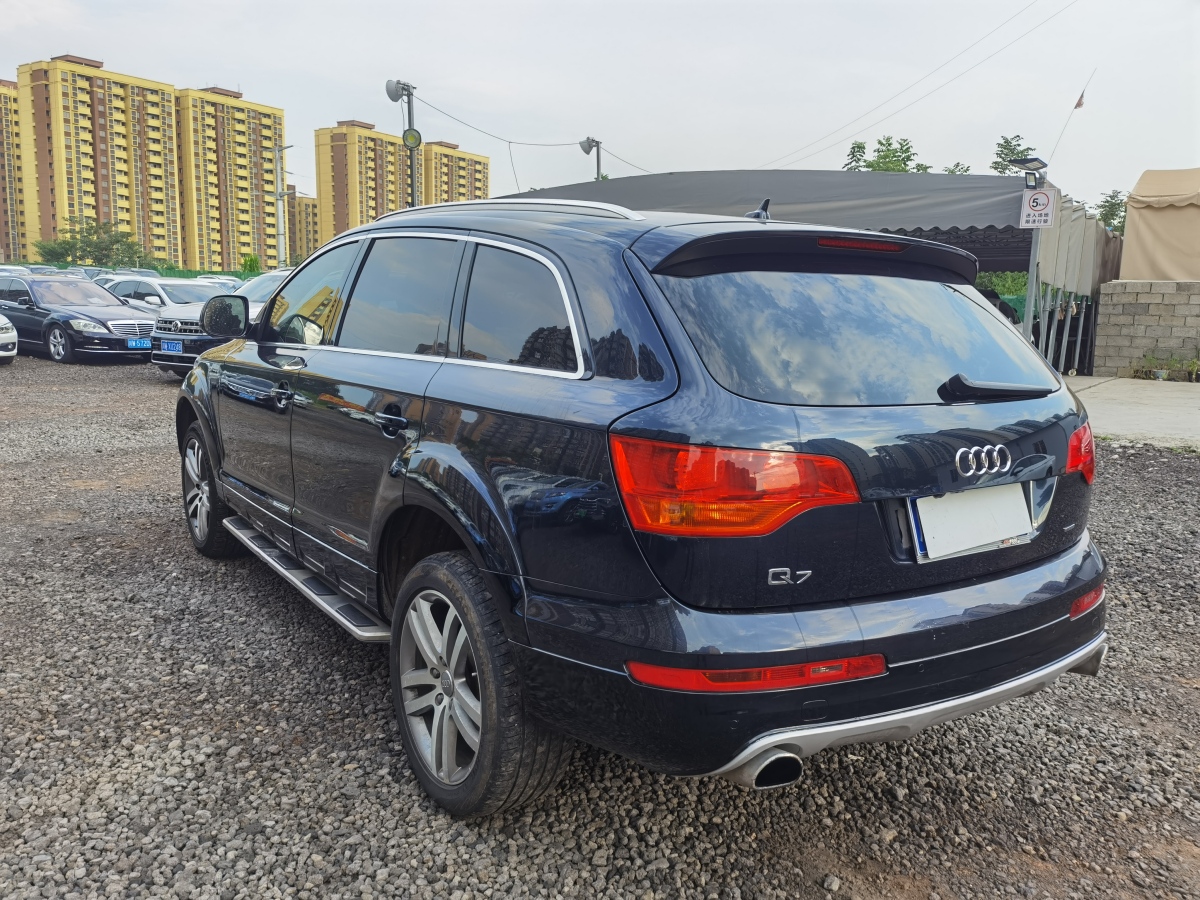 奧迪 奧迪Q7  2007款 4.2 FSI quattro 豪華型圖片