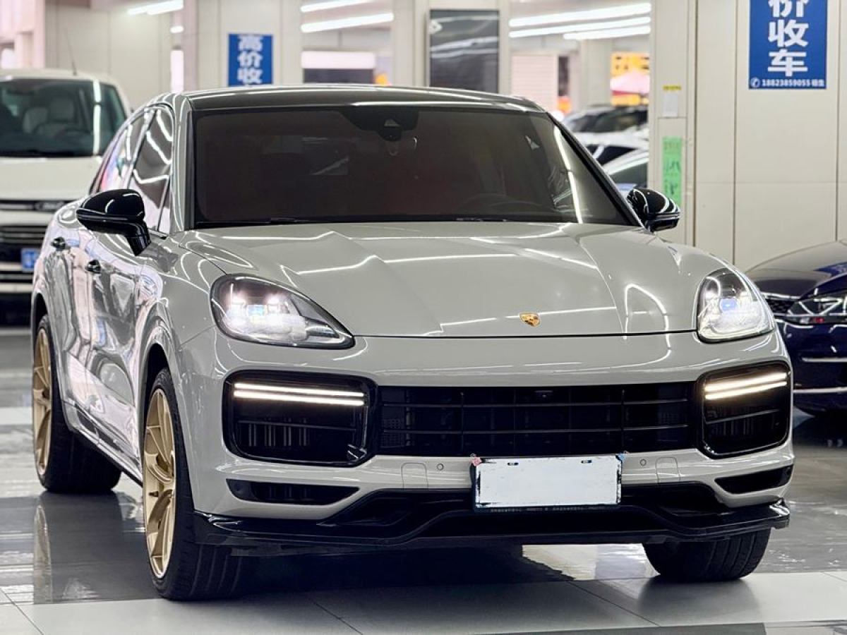 2023年7月保時(shí)捷 Cayenne  2023款 Cayenne Coupé 3.0T 鉑金版