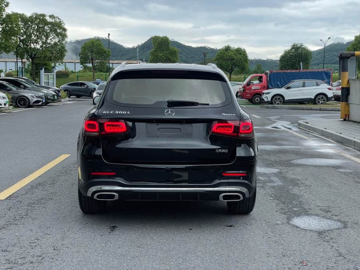 奔馳 奔馳GLC  2018款 改款 GLC 300 4MATIC 豪華型圖片