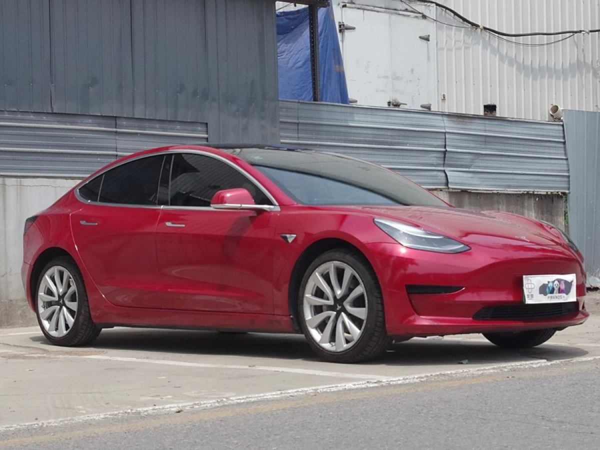 特斯拉 Model 3  2019款 標(biāo)準(zhǔn)續(xù)航后驅(qū)升級版圖片