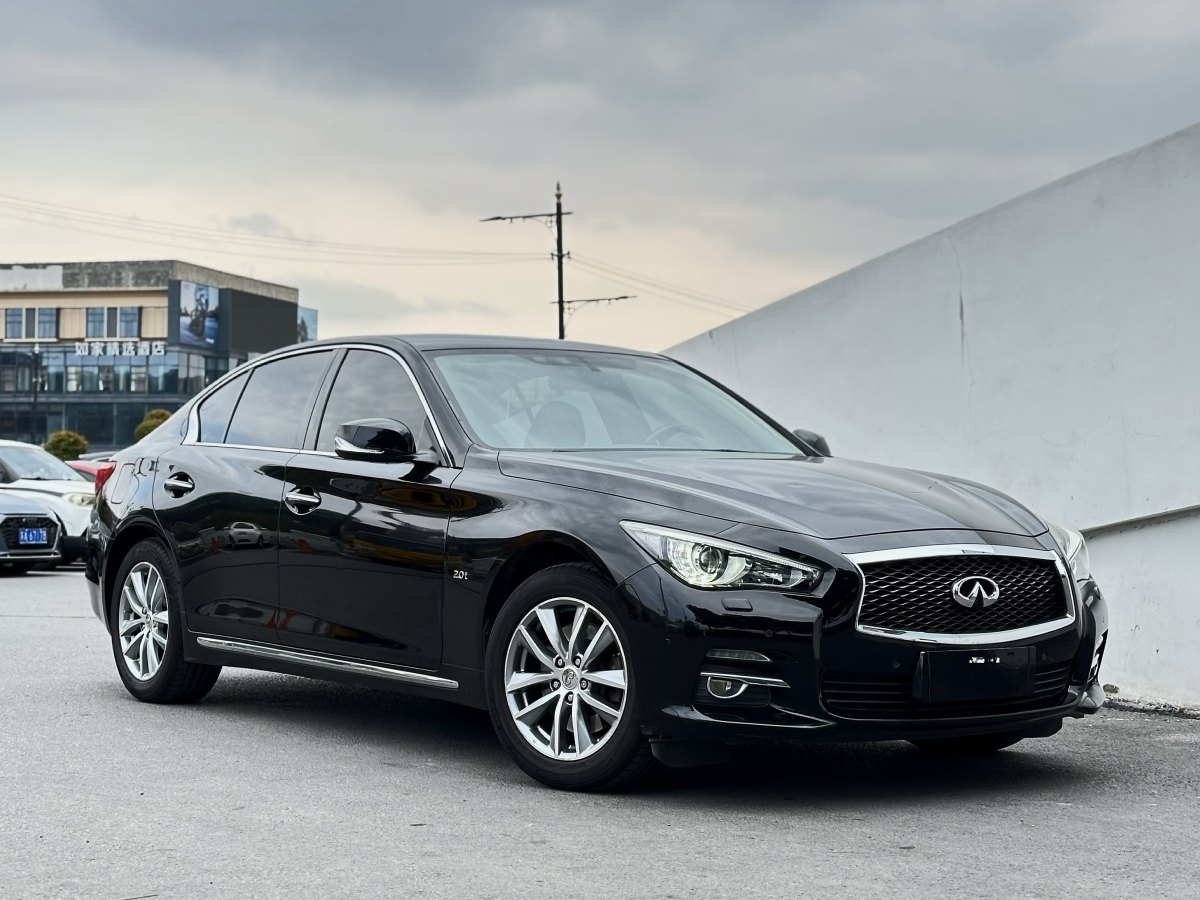 英菲尼迪 Q50L  2016款 2.0T 悅享版圖片