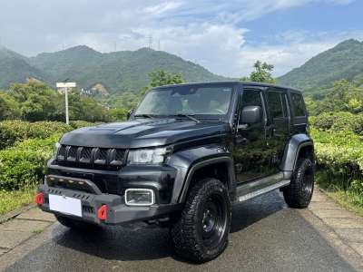 2020年11月 北京 BJ40 2.0T 自動四驅(qū)城市獵人版?zhèn)b客型圖片