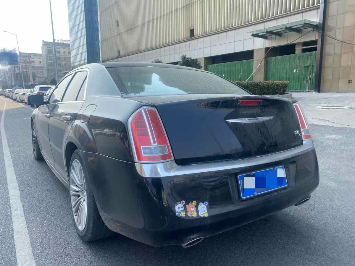 克萊斯勒 300C 圖片