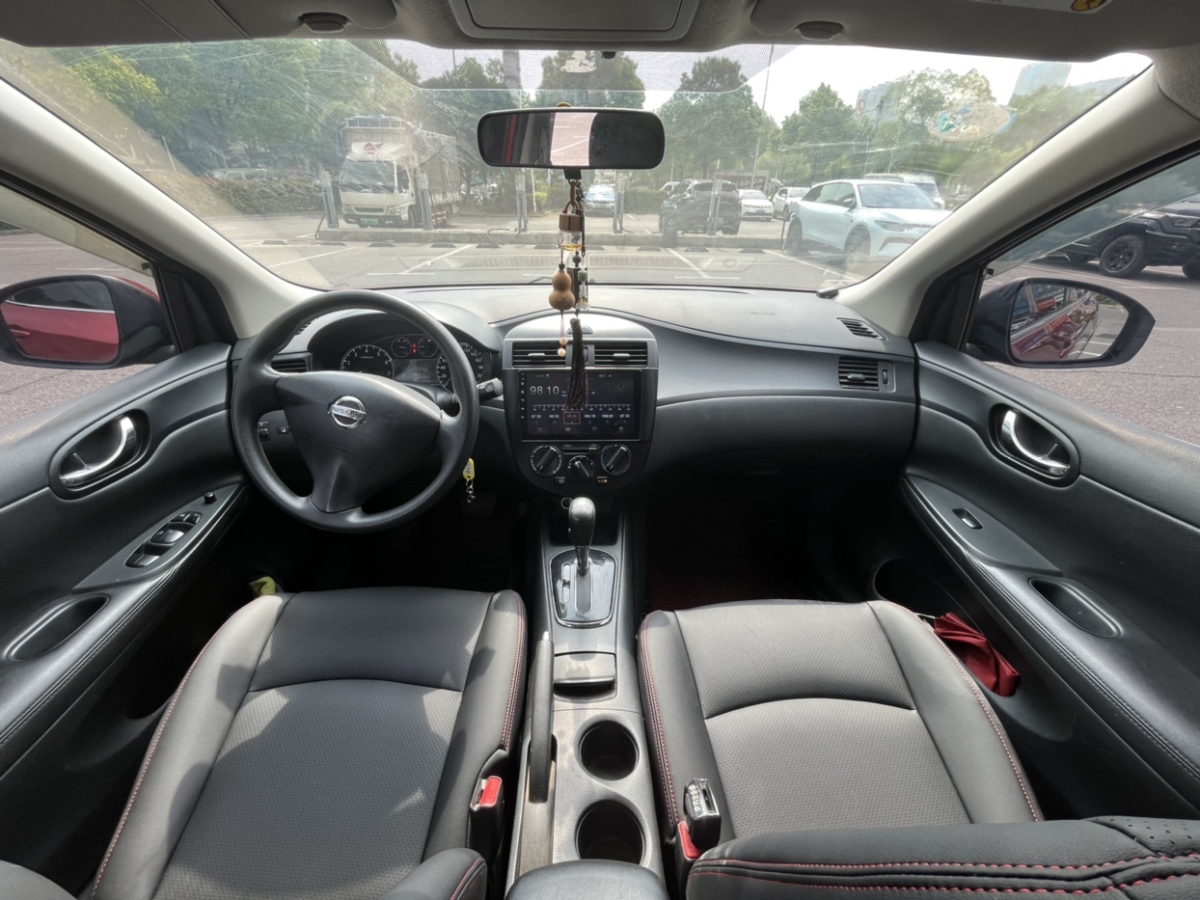 日產(chǎn) 騏達(dá)  2011款 1.6L CVT舒適型圖片