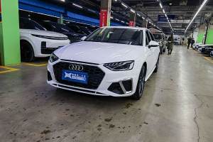 奥迪A4L 奥迪 40 TFSI 豪华动感型