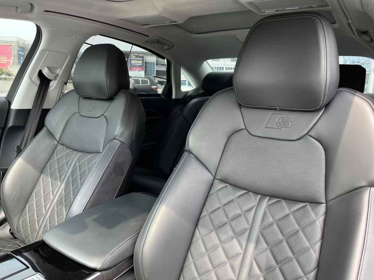奧迪 奧迪A8  2023款 A8L 60 TFSI quattro圖片