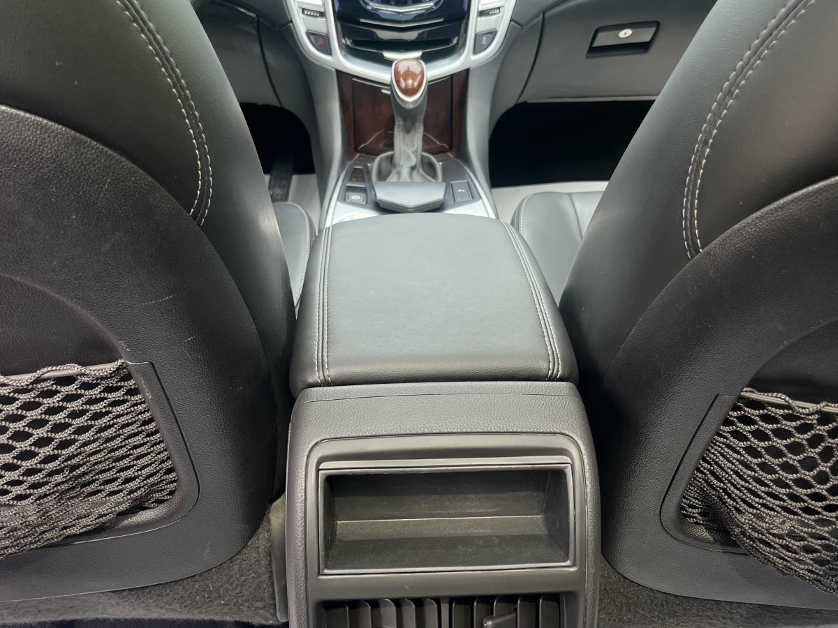 凯迪拉克 SRX  2015款 3.0L 精英型图片