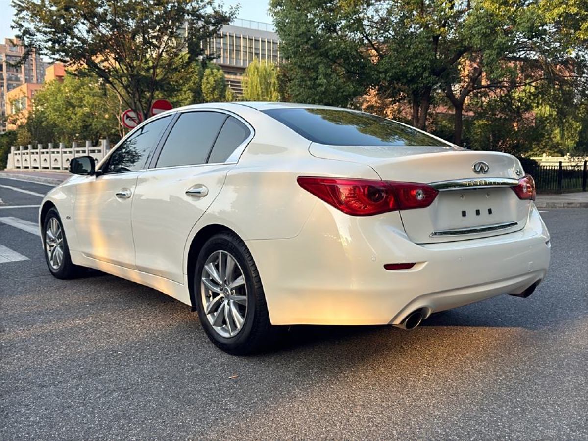 英菲尼迪 Q50  2014款 2.0T 舒適版圖片