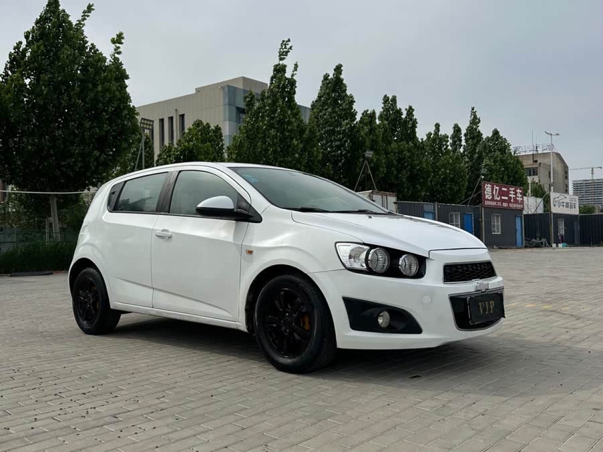 雪佛蘭 愛唯歐  2011款 兩廂 1.4L MT SL圖片
