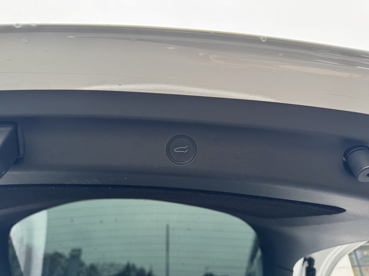 特斯拉 Model Y  2021款 長(zhǎng)續(xù)航全輪驅(qū)動(dòng)版 3D7圖片