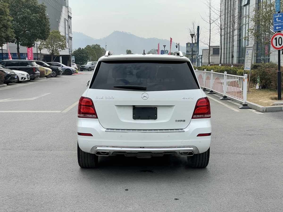 奔馳 奔馳GLK級(jí)  2013款 GLK 300 4MATIC 動(dòng)感天窗型圖片