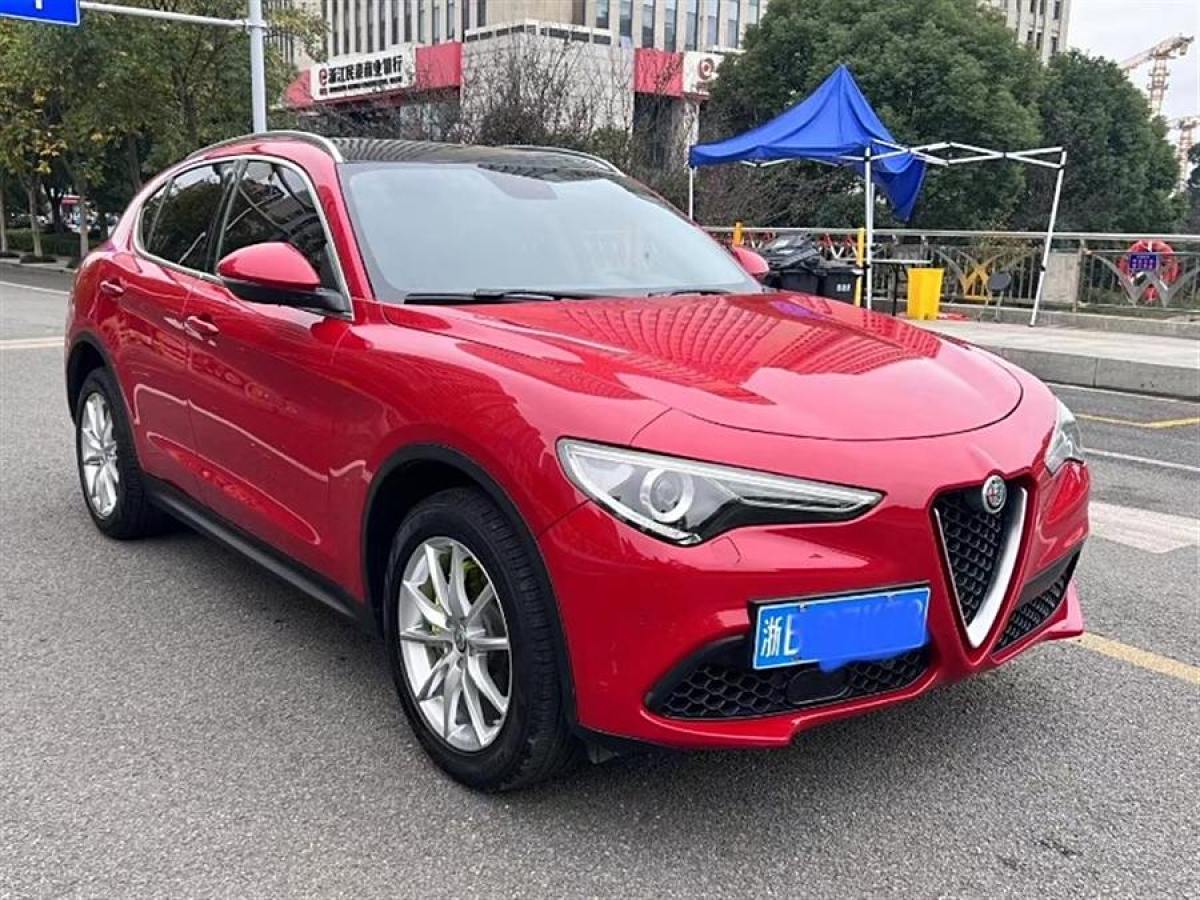 阿爾法·羅密歐 Stelvio  2017款 2.0T 200HP 精英版圖片