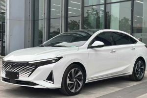 长安UNI-V 长安 1.5T 卓越型