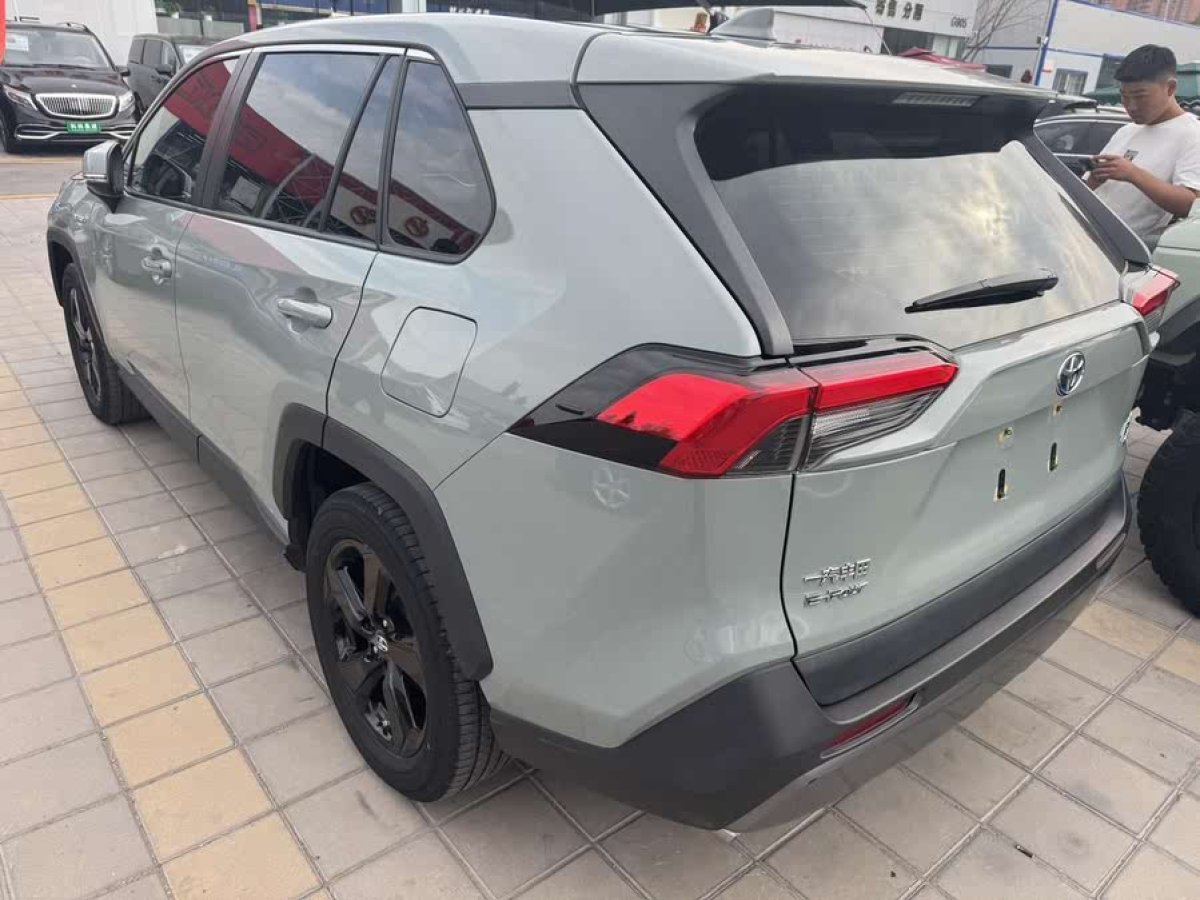 豐田 RAV4榮放  2021款 改款 雙擎 2.5L CVT四驅(qū)精英PLUS版圖片