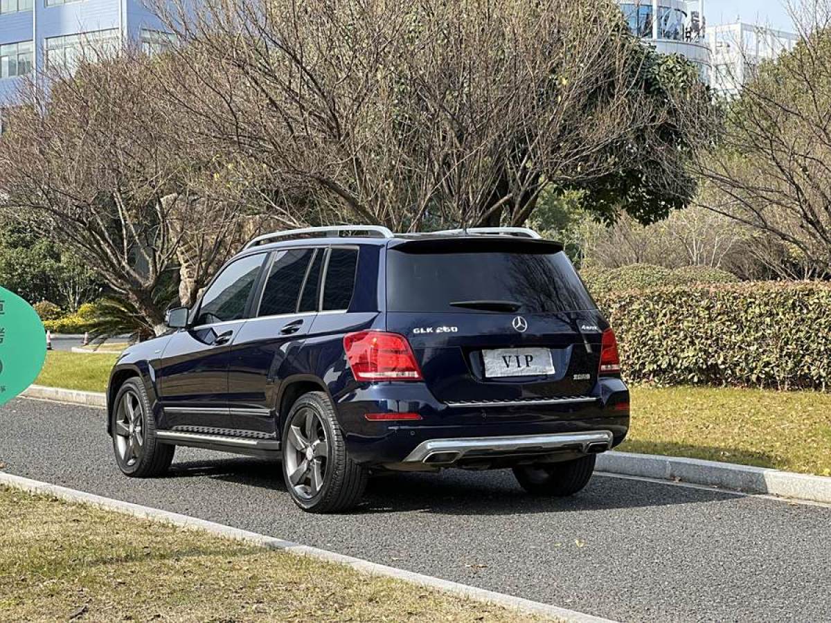 奔馳 奔馳GLK級(jí)  2015款 GLK 260 4MATIC 時(shí)尚型 極致版圖片