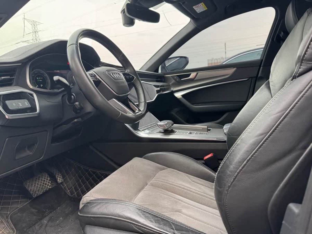 奧迪 奧迪A6L新能源  2020款 55 TFSI e quattro圖片