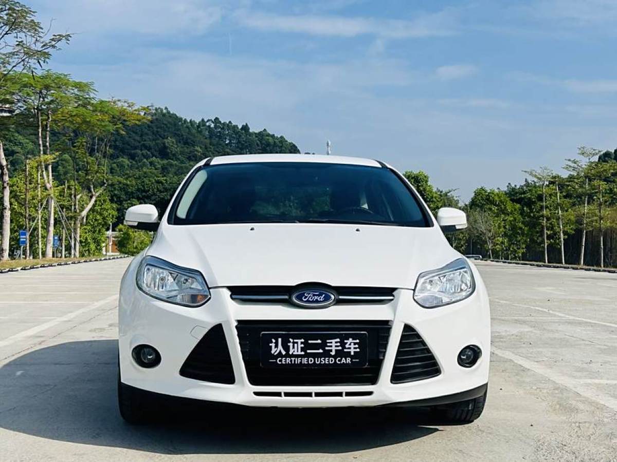 福特 福克斯  2012款 兩廂 1.6L 自動(dòng)舒適型圖片