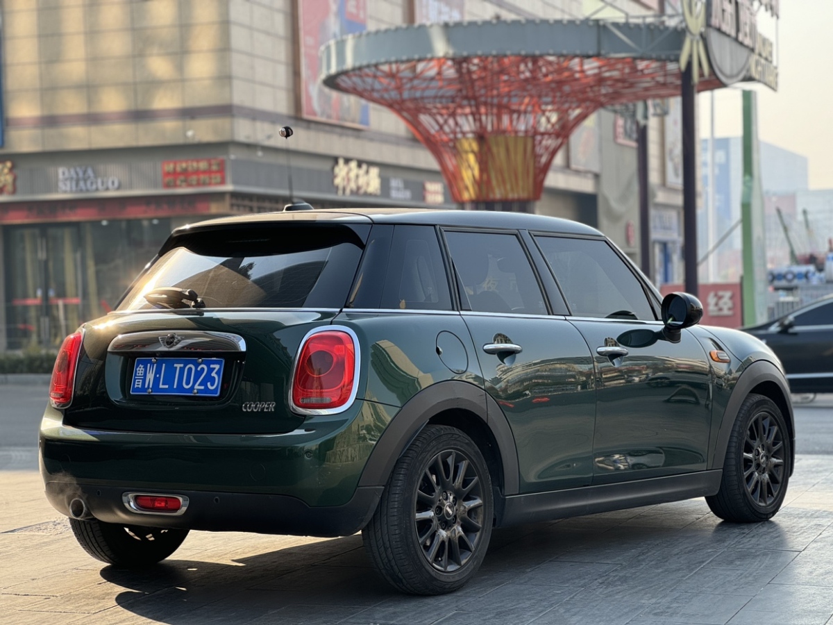 MINI MINI  2018款 1.5T COOPER 色彩紀(jì)念版 五門版圖片