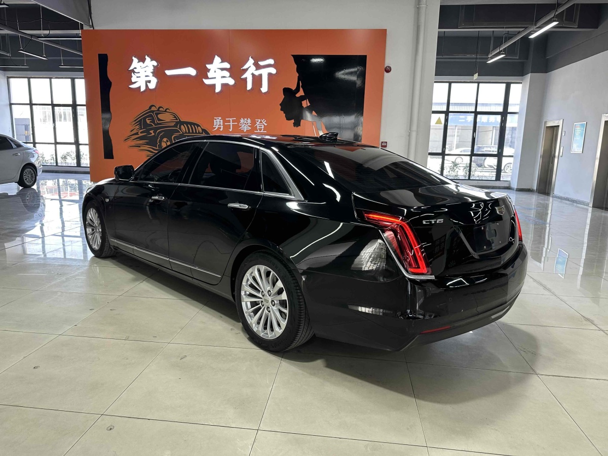 凱迪拉克 CT6  2017款 28T 豪華型圖片