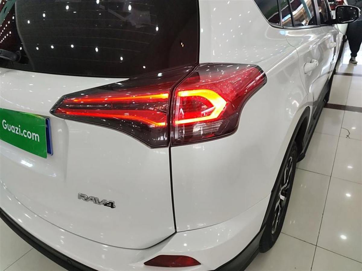 豐田 RAV4榮放  2019款 2.0L CVT兩驅(qū)先鋒版 國(guó)VI圖片