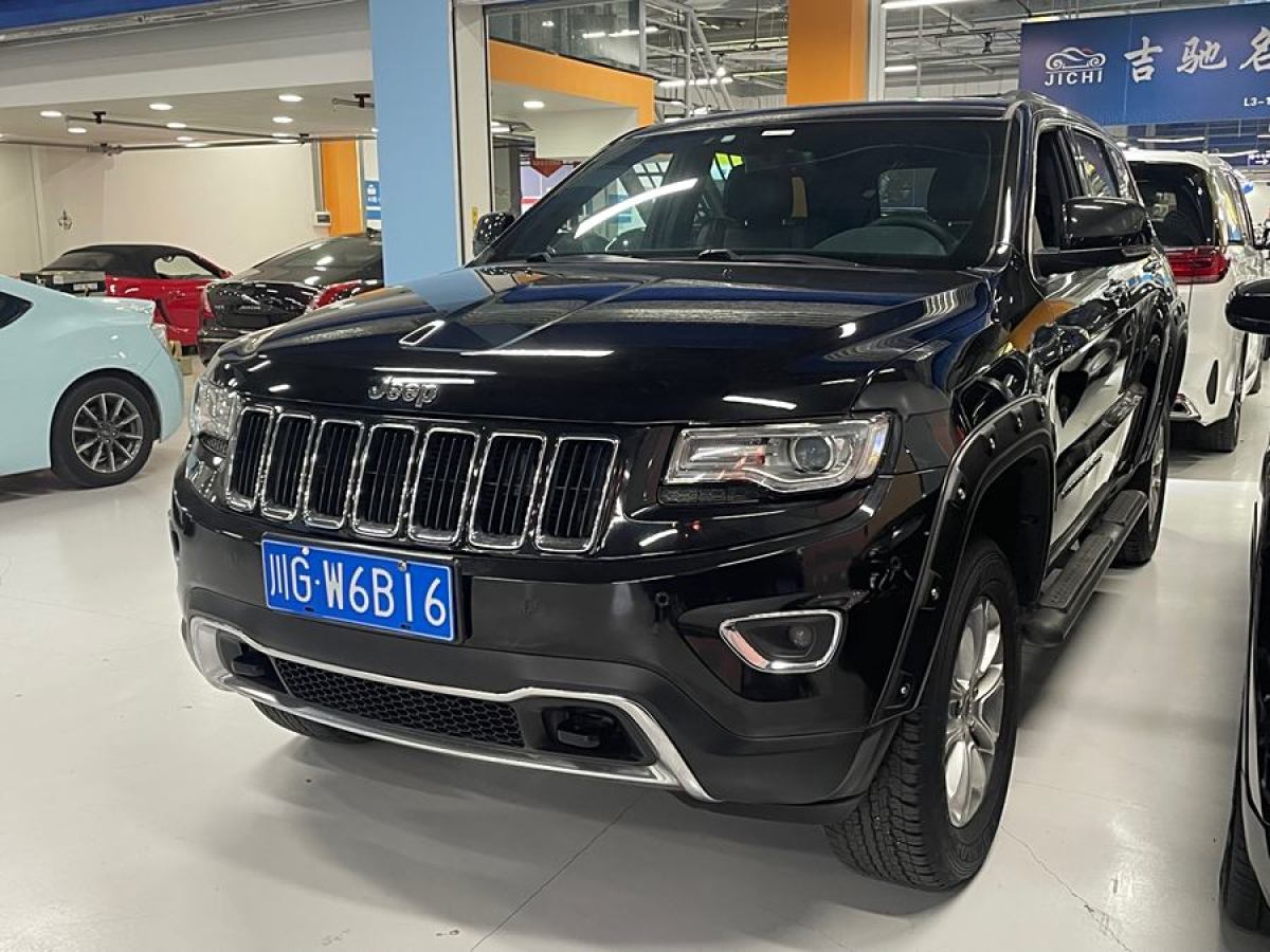 Jeep 大切諾基  2014款 3.6L 精英導(dǎo)航版圖片