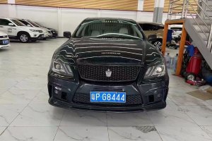 皇冠 丰田 2.5L Royal 特别版