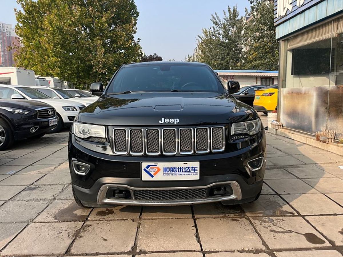 Jeep 大切諾基  2014款 3.0L 舒享導(dǎo)航版圖片