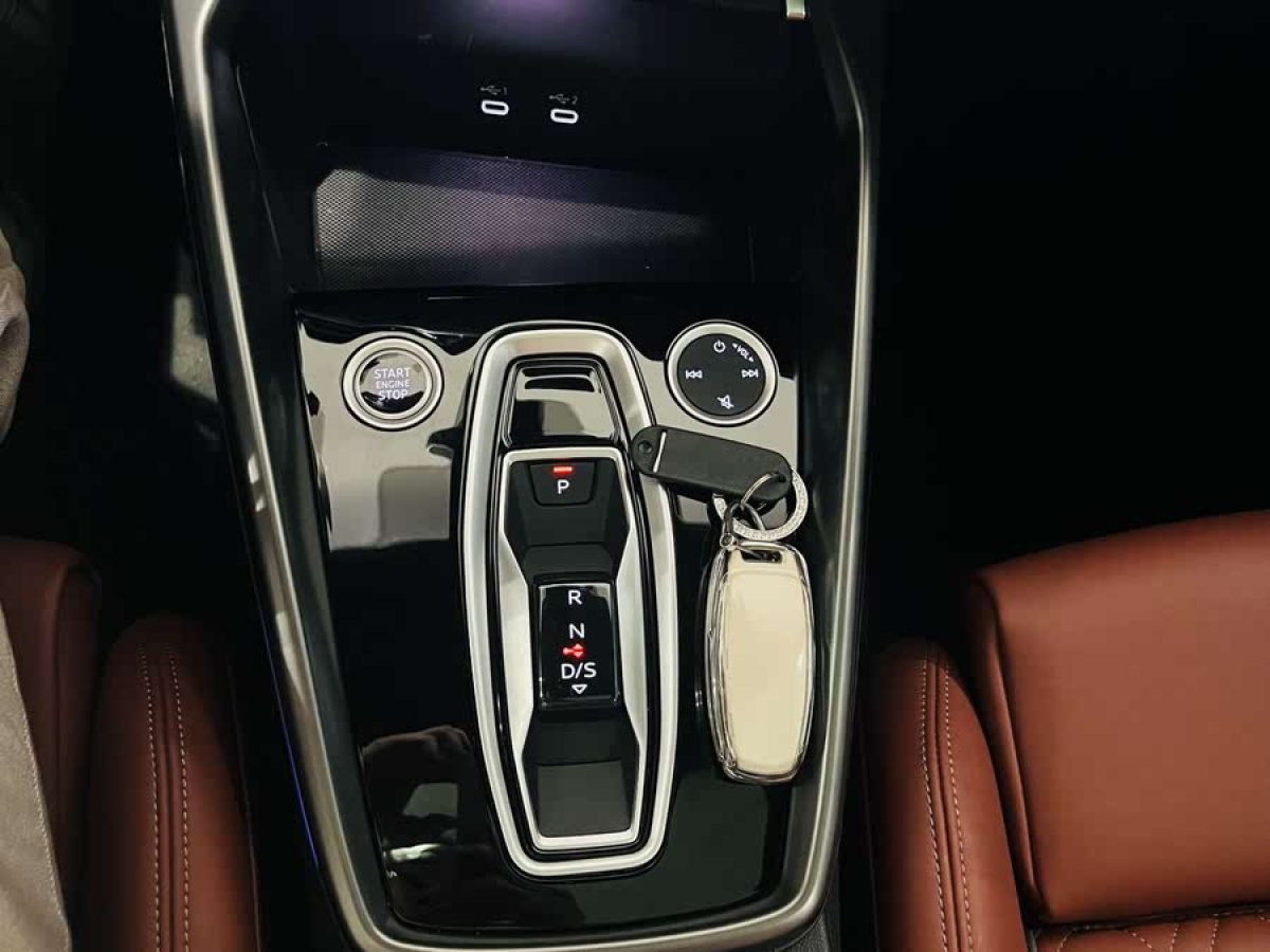 奧迪 奧迪A3  2025款 Sportback 35TFSI 飛馳尊享型圖片