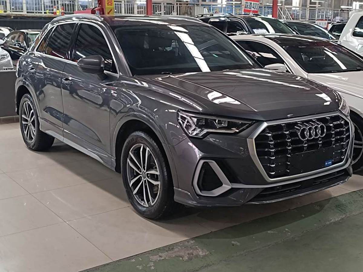 奧迪 奧迪Q3  2020款 35 TFSI 進(jìn)取動(dòng)感型圖片