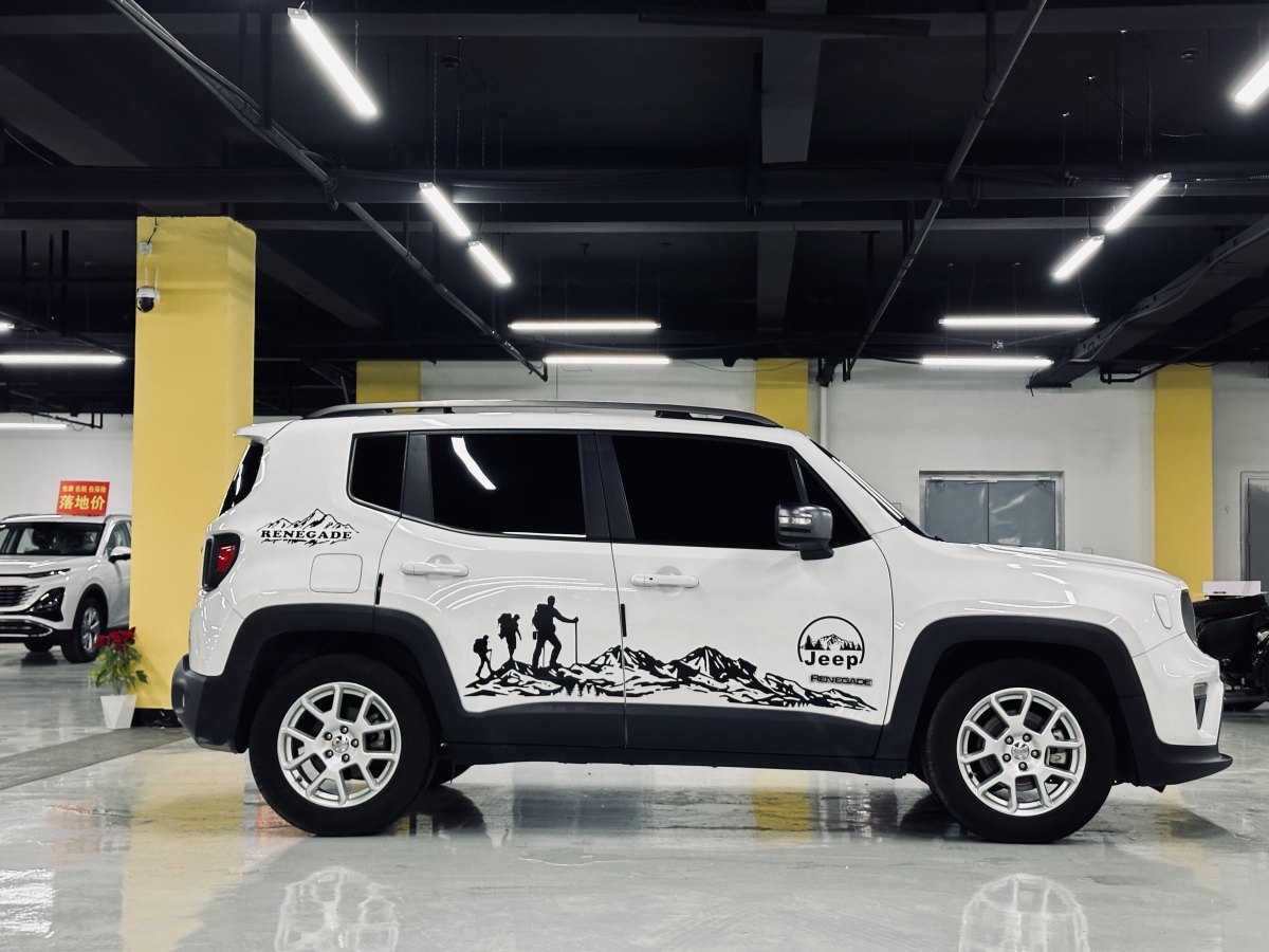 Jeep 自由俠  2019款 220T 自動(dòng)精英版圖片