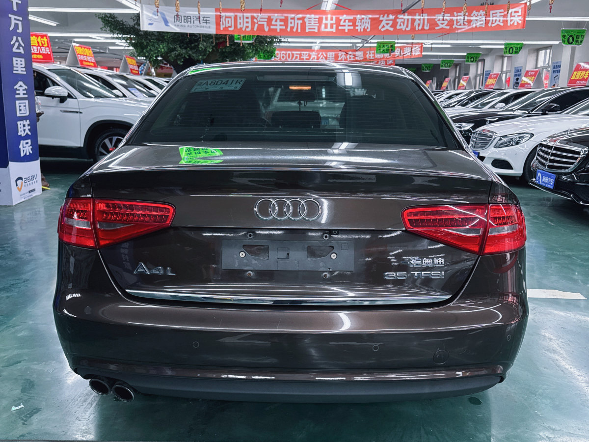 奧迪 奧迪A4L  2015款 35 TFSI 自動標準型圖片