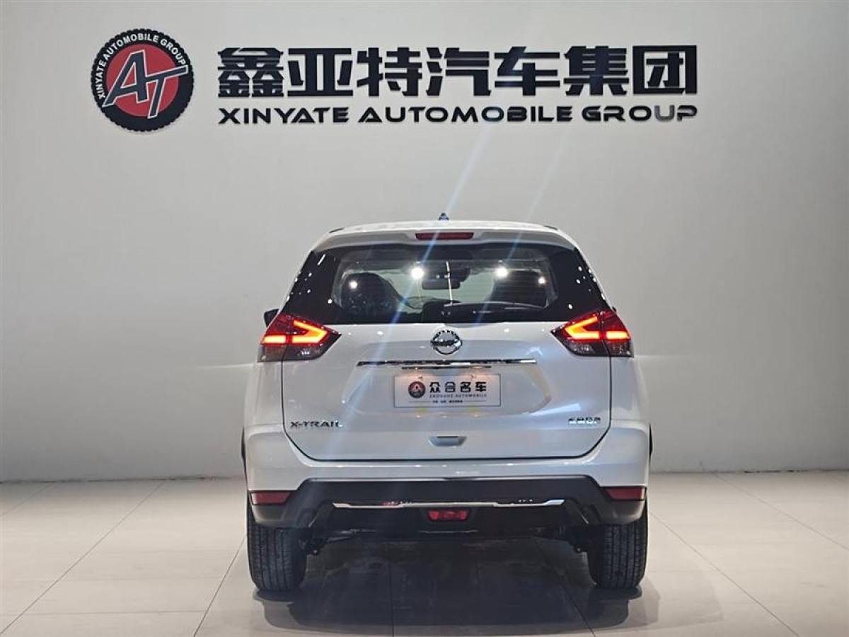 日產(chǎn) 奇駿  2023款 經(jīng)典 2.0L 兩驅(qū)智聯(lián)臻享版圖片