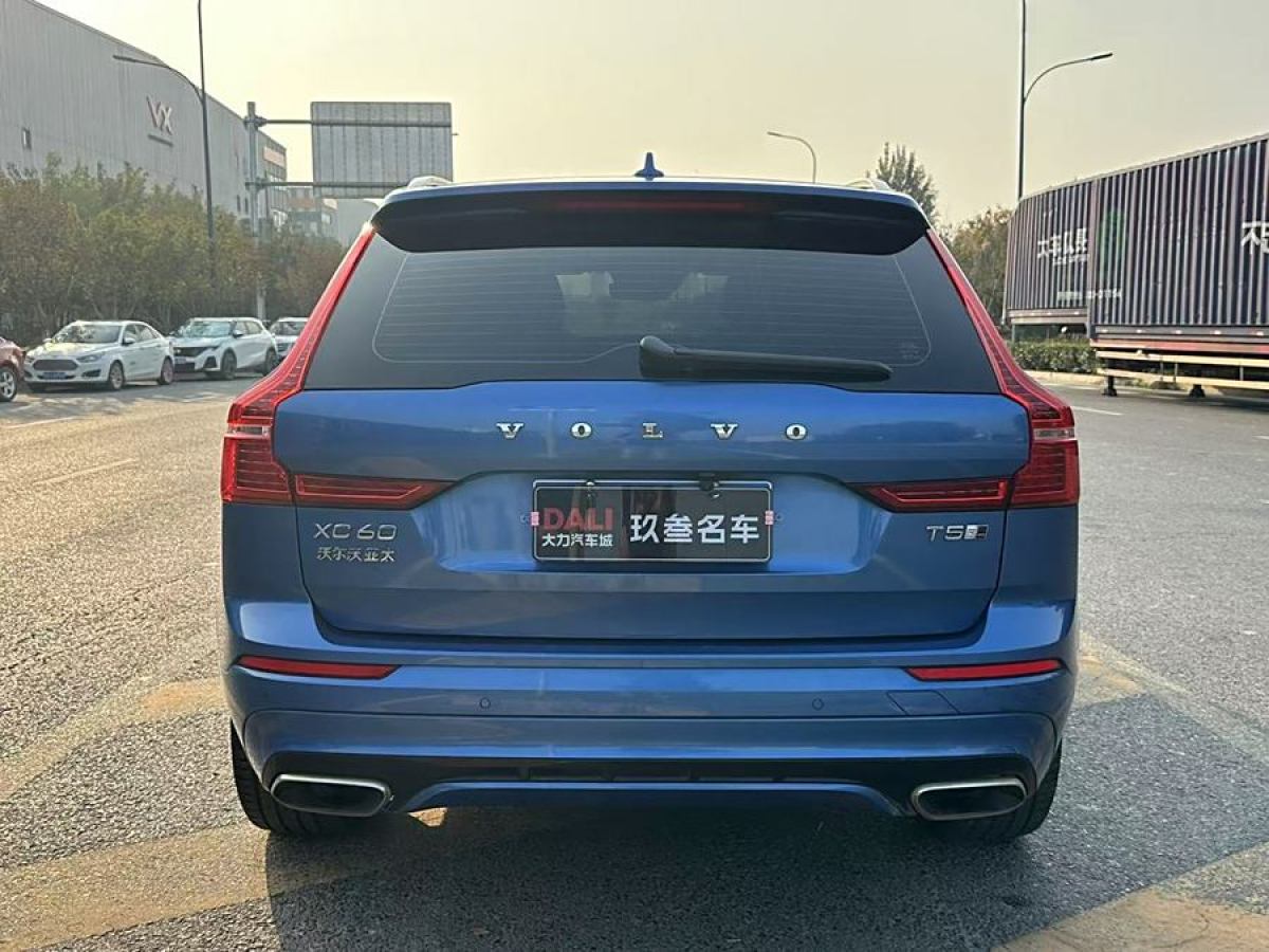 沃爾沃 XC60  2019款 T5 四驅(qū)智遠(yuǎn)運(yùn)動(dòng)版 國(guó)VI圖片