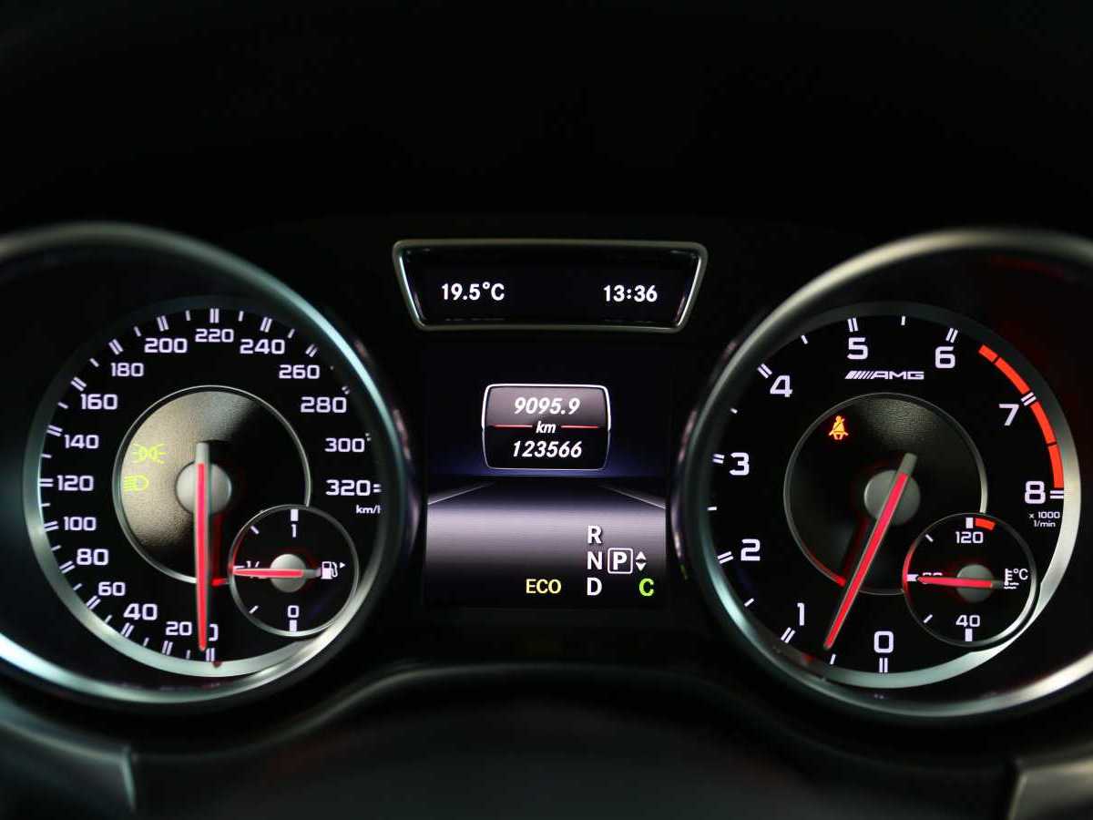 奔驰 奔驰M级AMG  2012款 AMG ML 63图片