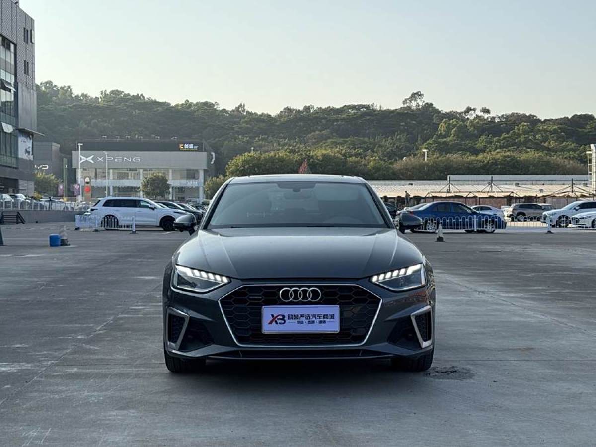 奧迪 奧迪A4L  2020款 40 TFSI quattro 豪華動感型圖片