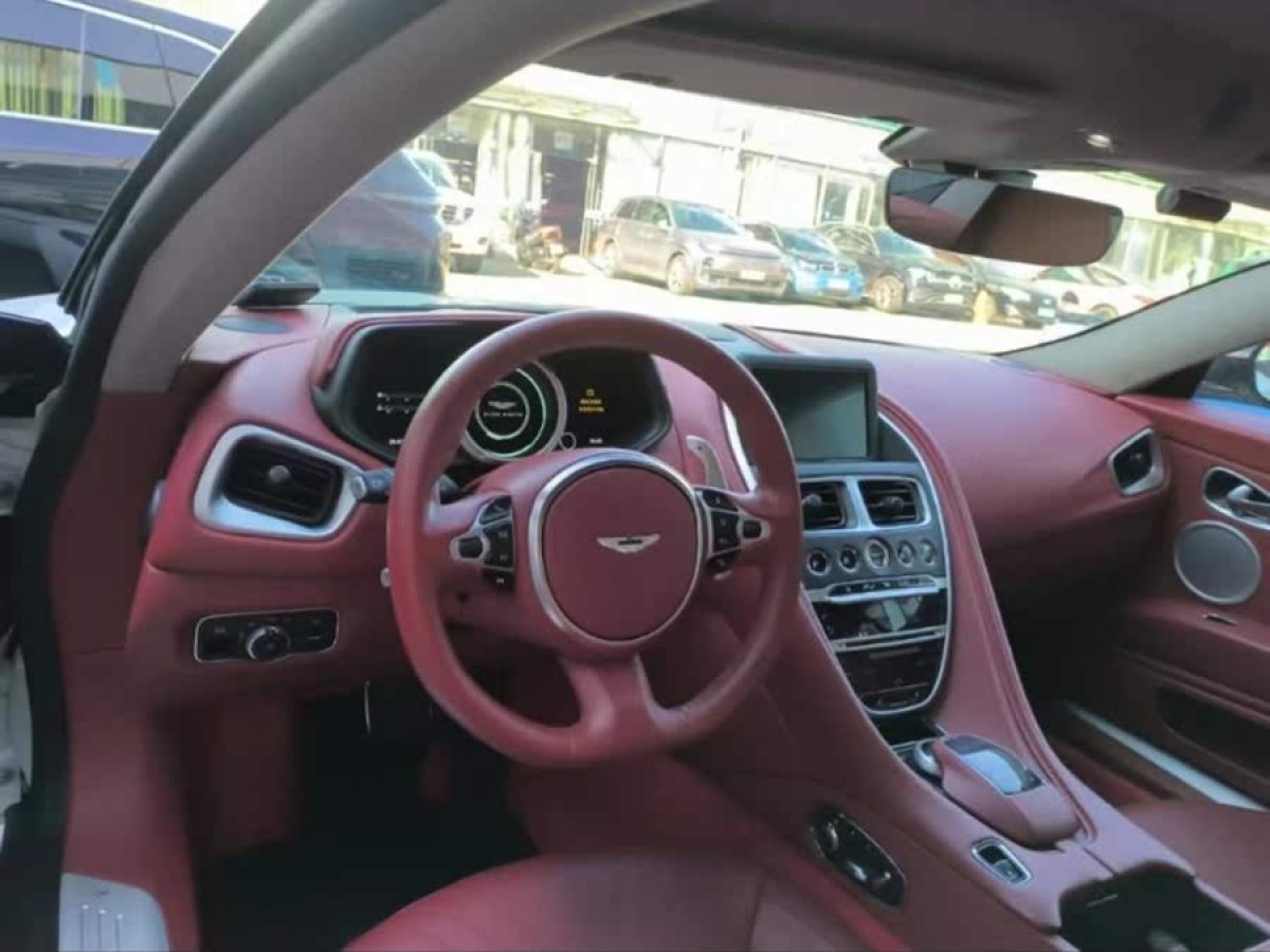 阿斯頓·馬丁 阿斯頓?馬丁DB11  2020款 4.0T V8 Coupe圖片