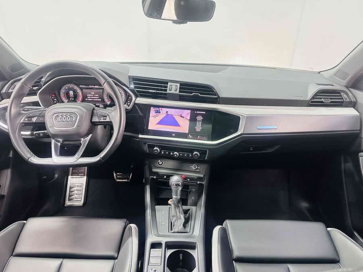 奧迪 奧迪Q3  2024款 35 TFSI 時(shí)尚動(dòng)感型圖片