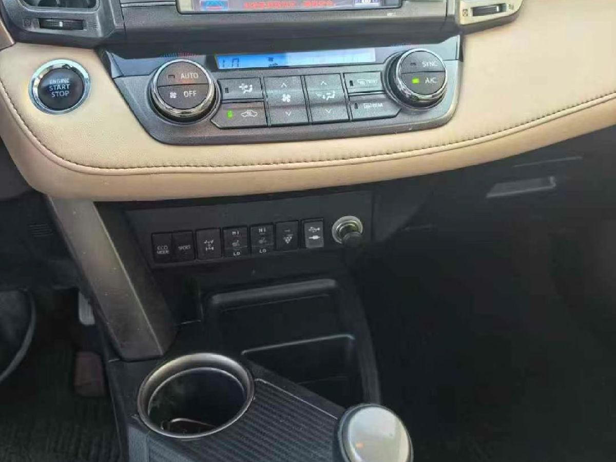 豐田 RAV4 圖片