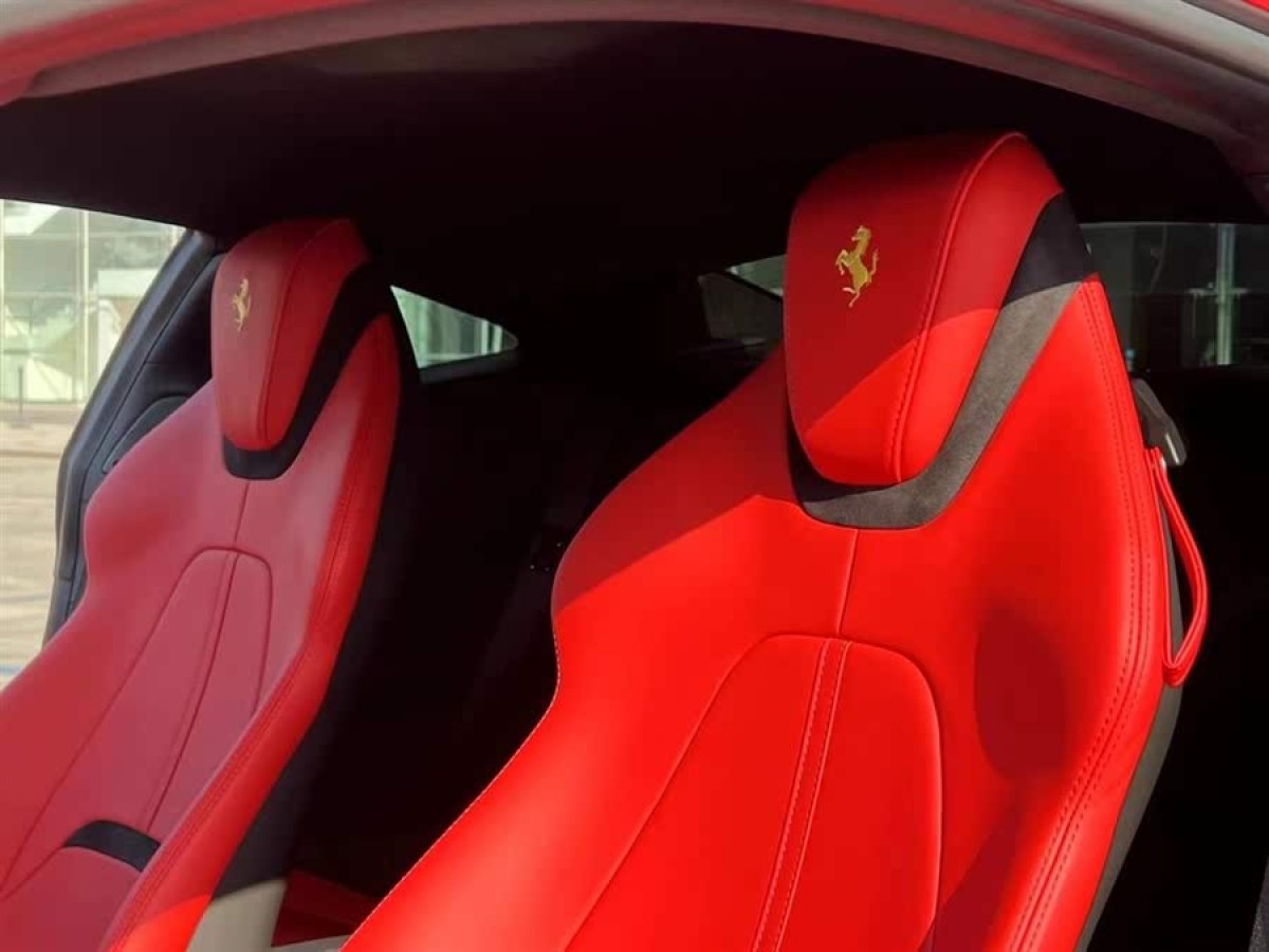 法拉利 Roma  2020款 3.9T V8圖片