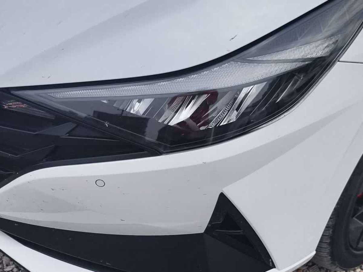 現(xiàn)代 伊蘭特  2022款 1.5L CVT GLS領(lǐng)先版圖片