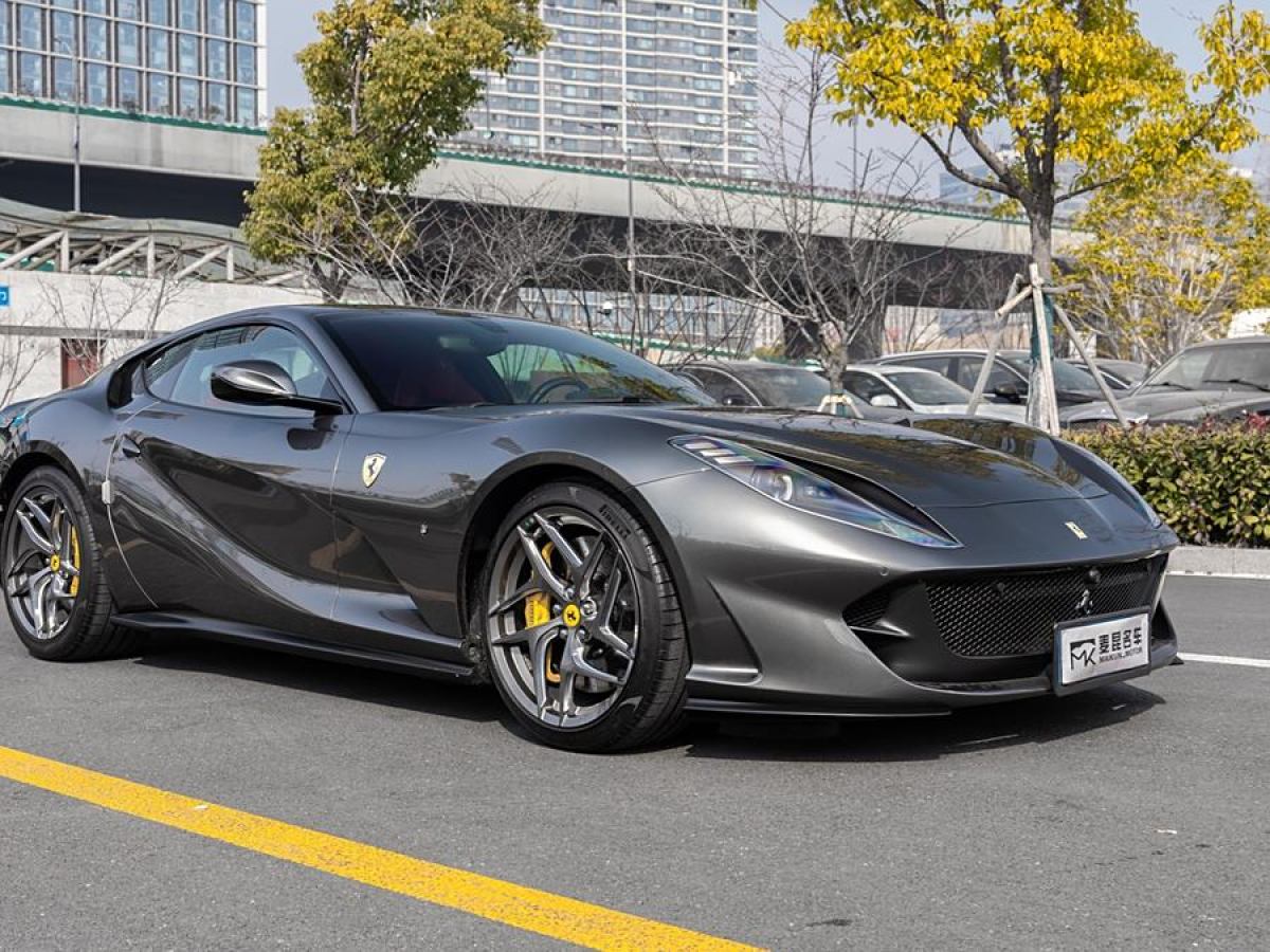 法拉利 812 Superfast  2017款 6.5L 標(biāo)準(zhǔn)型圖片