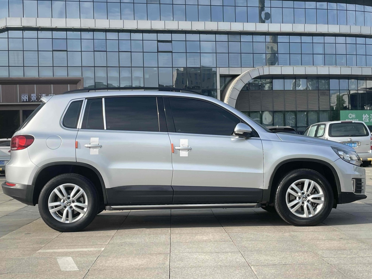 大眾 途觀  2014款 1.8TSI 自動(dòng)兩驅(qū)30周年紀(jì)念版圖片