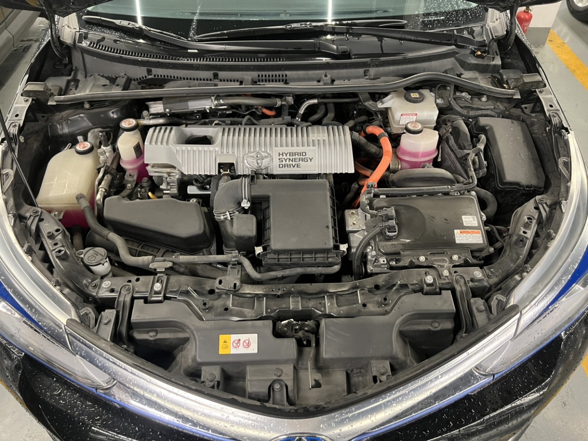 豐田 卡羅拉雙擎E+  2019款 1.8L 領(lǐng)先版圖片