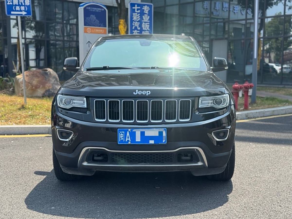 2014年3月Jeep 大切諾基  2014款 3.0L 舒享導(dǎo)航版