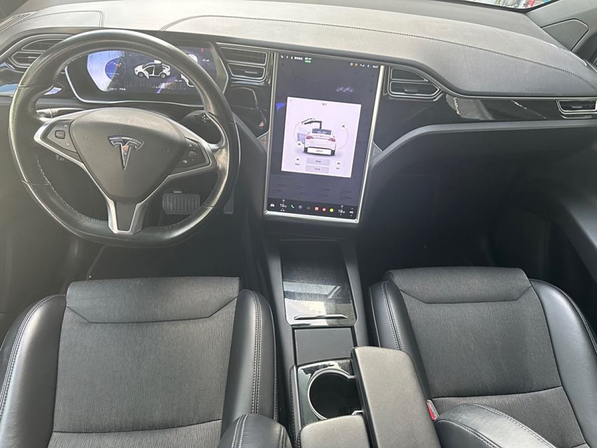 特斯拉 Model X  2016款 Model X 75D圖片